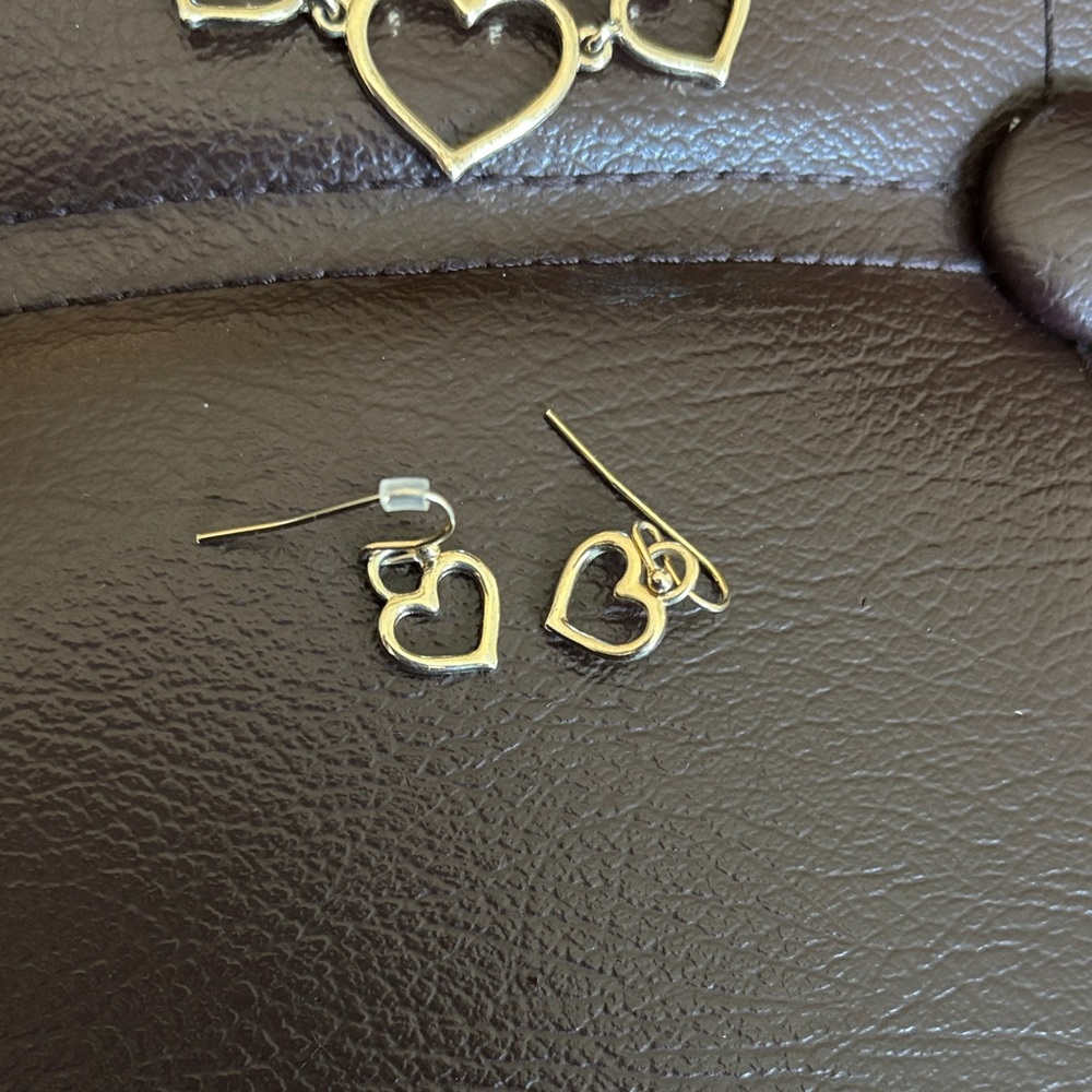 Avon Gold Tone Multi Heart Jewelry Set - Necklace, Bracelet & Earrings - Picture 3 of 5